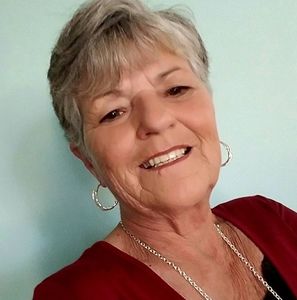 Meet your Posher, Lynette